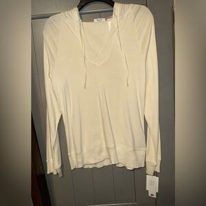 Liz and Company V-Neck sweater very comfortable with Ribbed Cuffs.